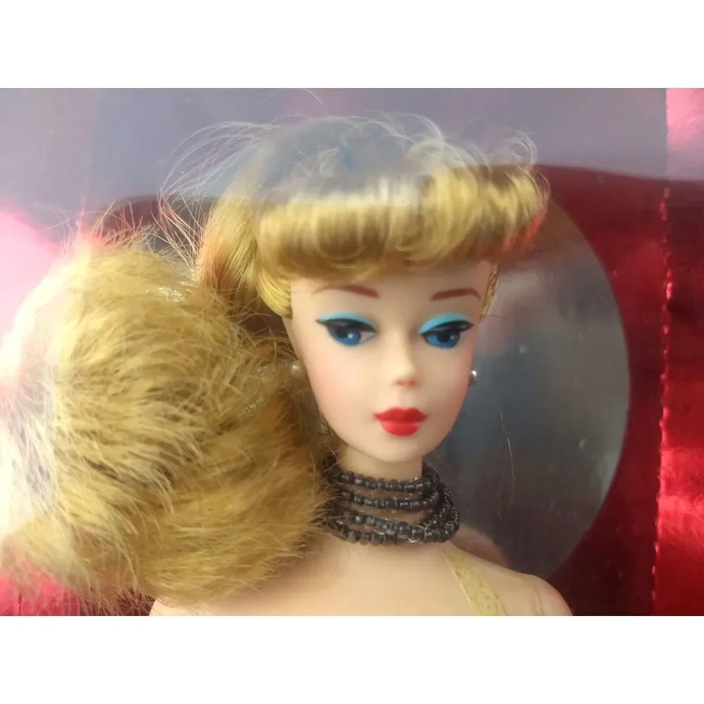 SOLO IN THE SPOTLIGHT BARBIE 1994 Special Edition 1960 Reproduction Mattel 13534